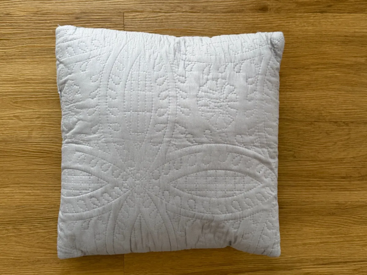 Collection of Pillows - Image 3