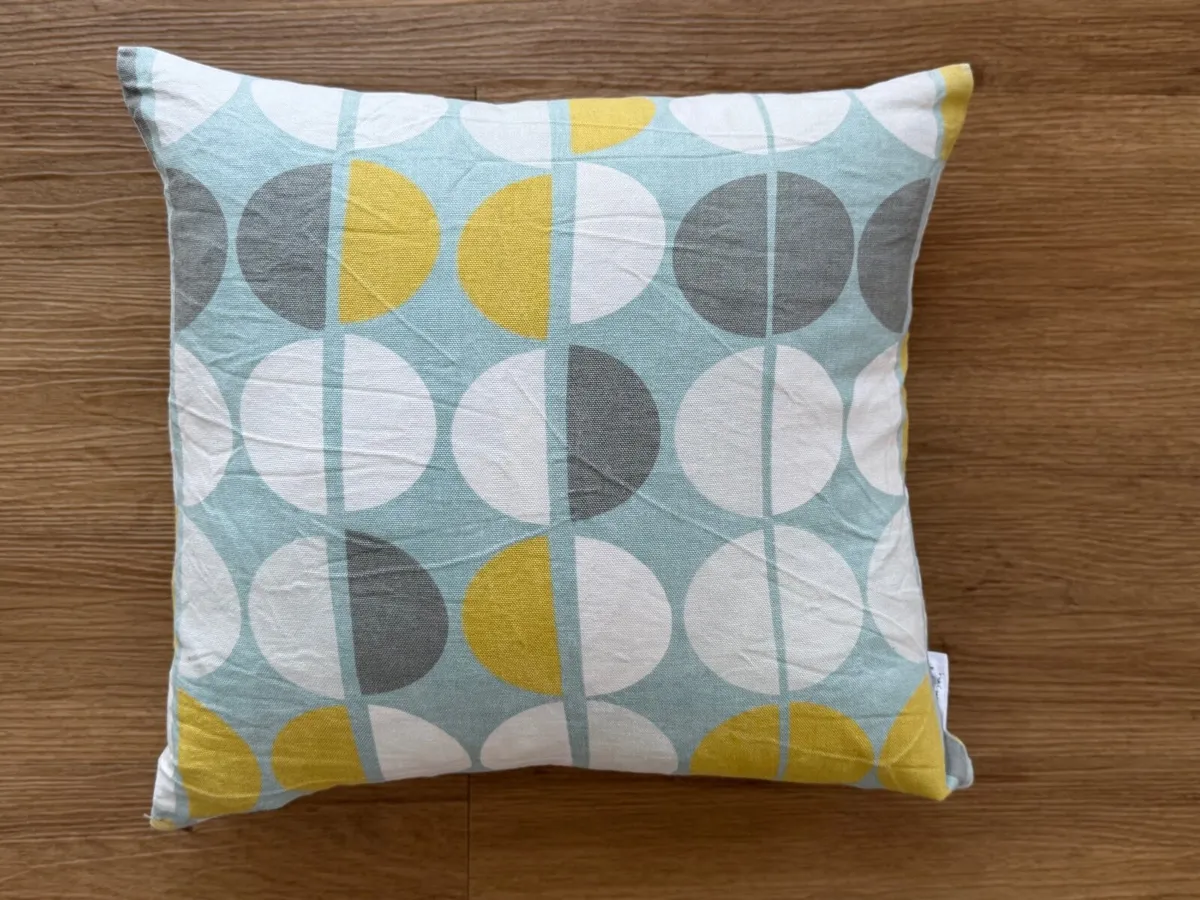 Collection of Pillows - Image 4