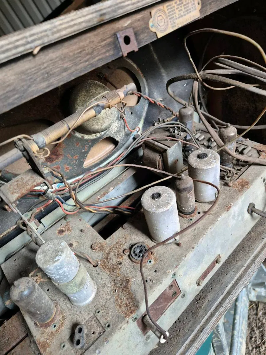 PYE vintage radio - Image 4