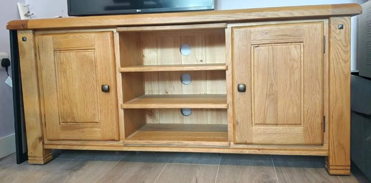 Solid Oak TV unit - Image 1