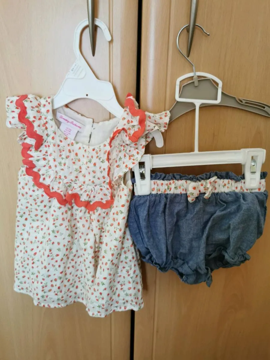 Baby girl outfit - Image 1