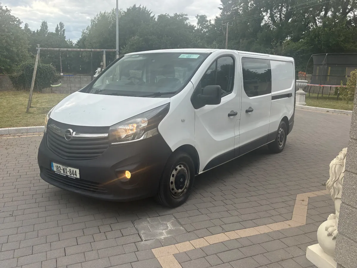 2018 (182) Opel Vivaro *6 seat crewcab* - Image 2