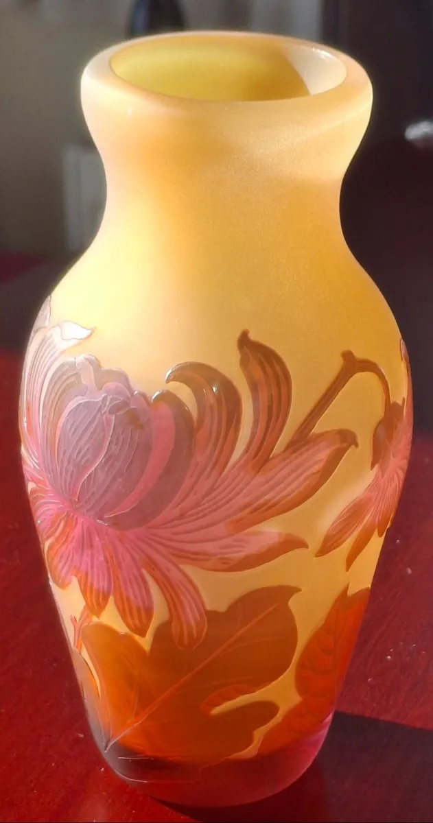 Exquisite Art Nouveau Style Cameo Glass Vase... - Image 3