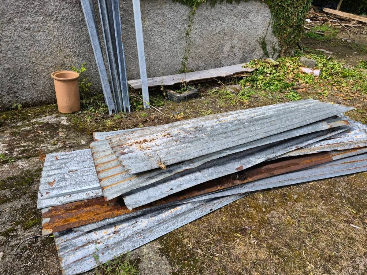 Corrugated tin