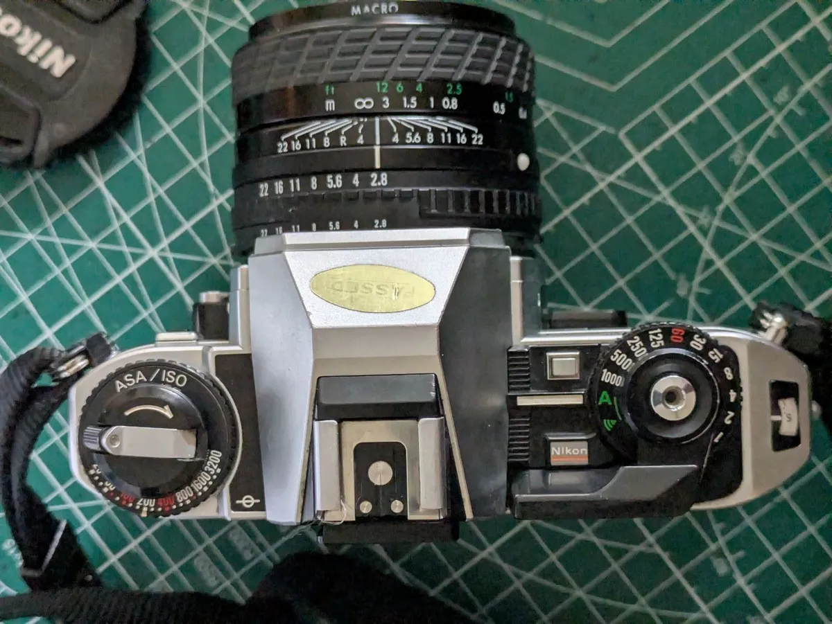 🎞️ Nikon FG-20 + 28mm/2.8 wide angle lens - Image 3