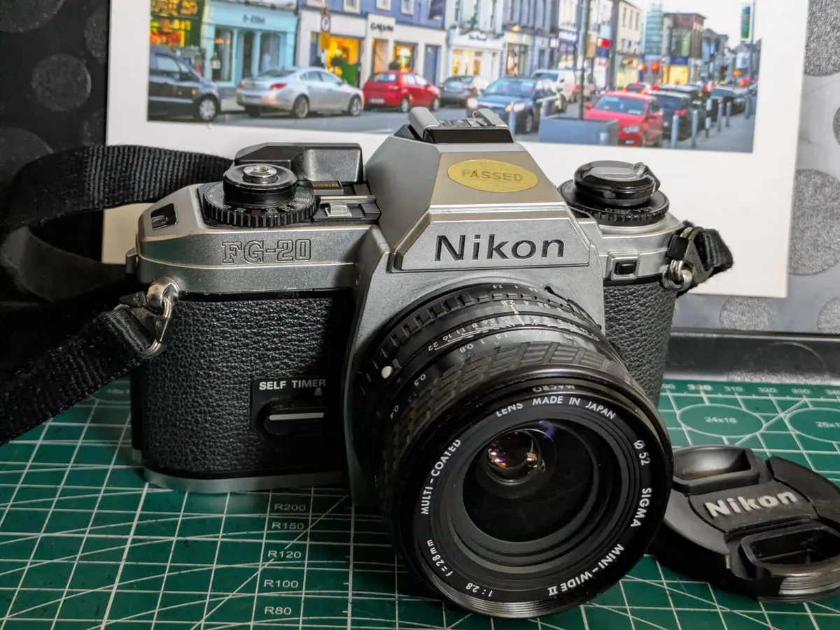 🎞️ Nikon FG-20 + 28mm/2.8 wide angle lens - Image 1