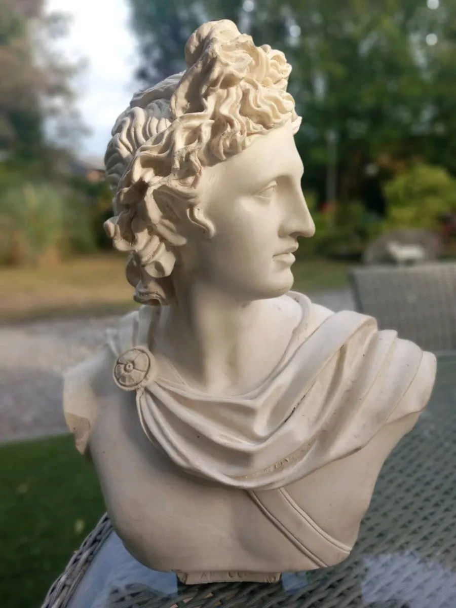 Apollo bust, v v heavy, beautiful piece, D18 - Image 1