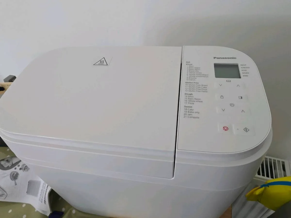 Panasonic automatic bread maker - Image 1