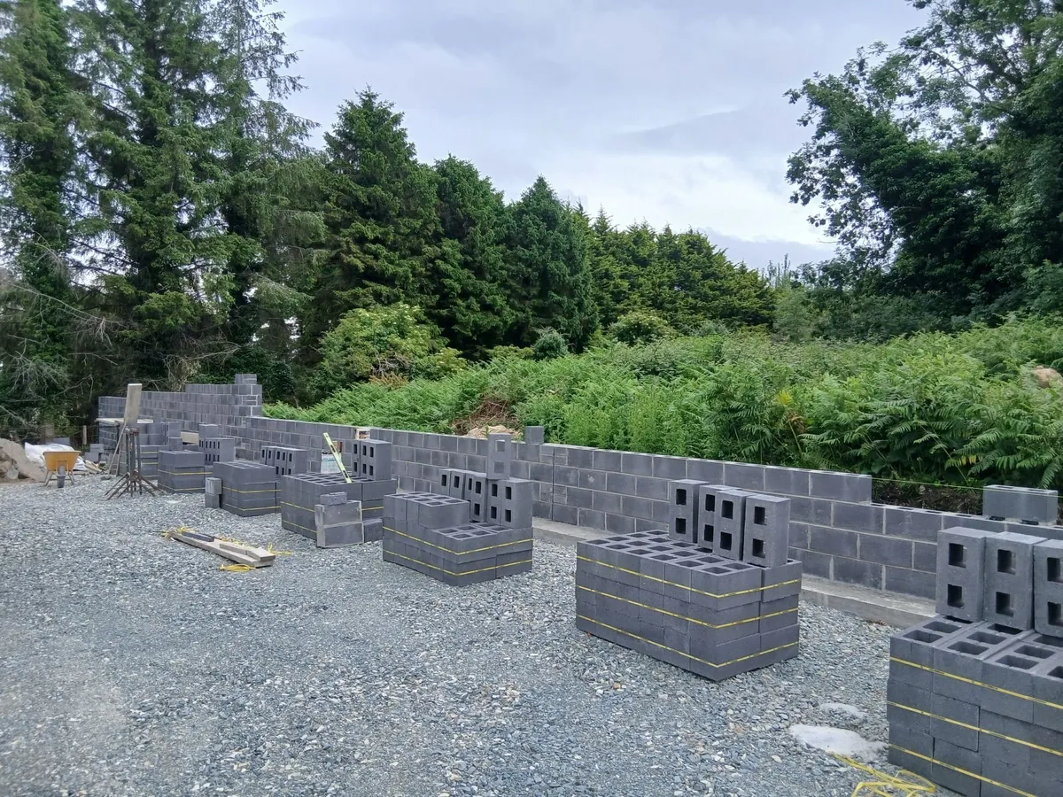 Bricklayer/Blocklayer Available - Image 1