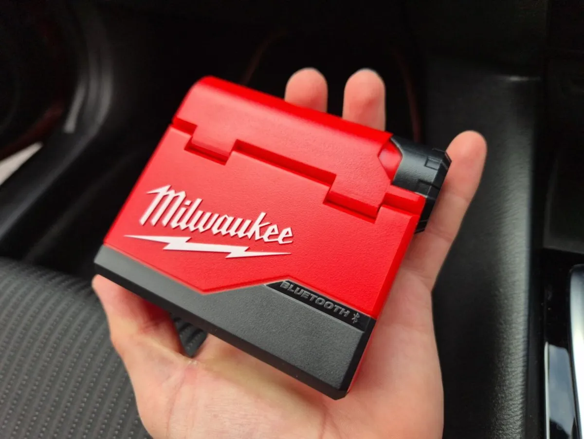Milwaukee REDLITHIUM, Bluetooth Jobsite Ear Buds - Image 3