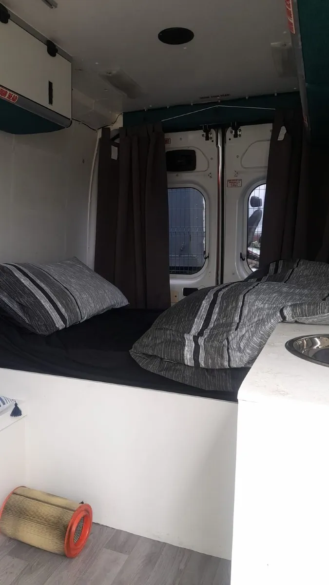 Campervan - Image 4