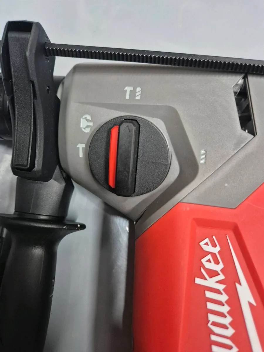 Milwaukee M18oneFHX Fuel SDS-PLUS Hammer Drill Bod - Image 2