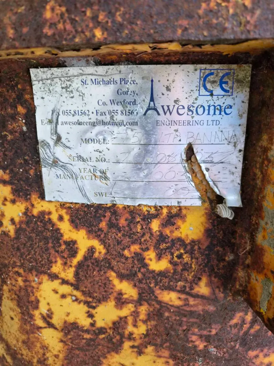 Concrete skip - Image 2