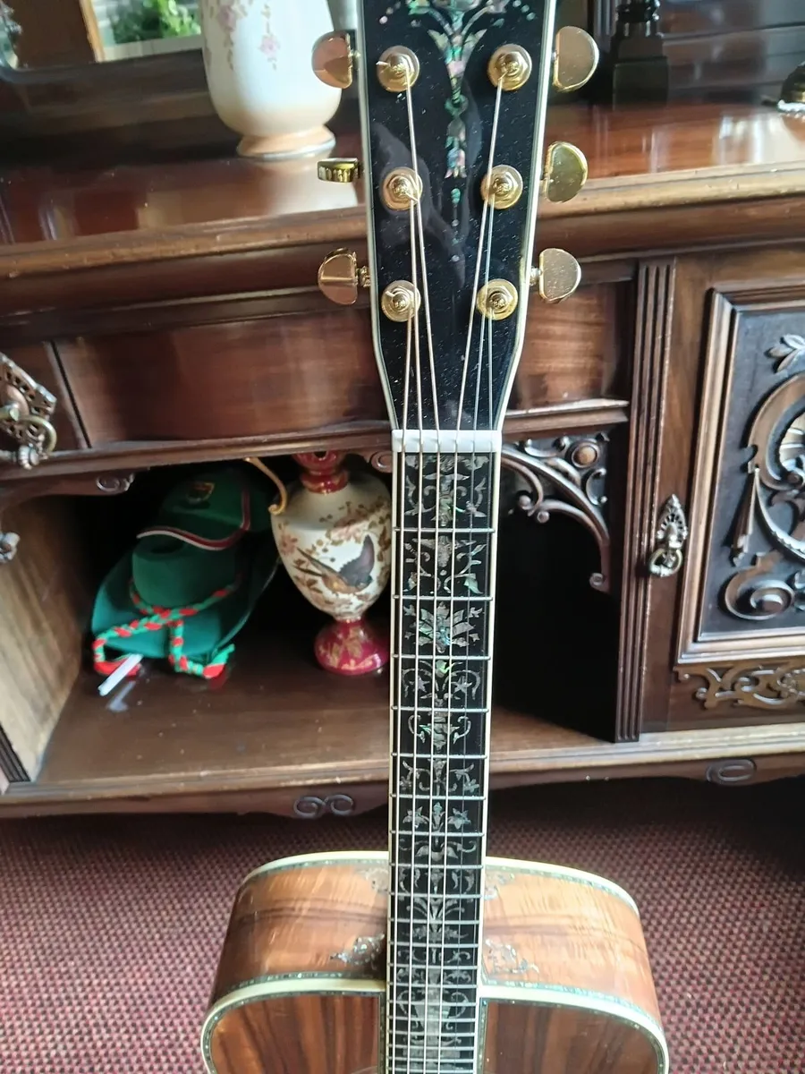 guitar - Image 2