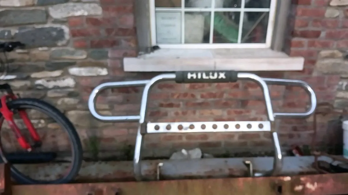 Hilux Chrome Bars - Image 1