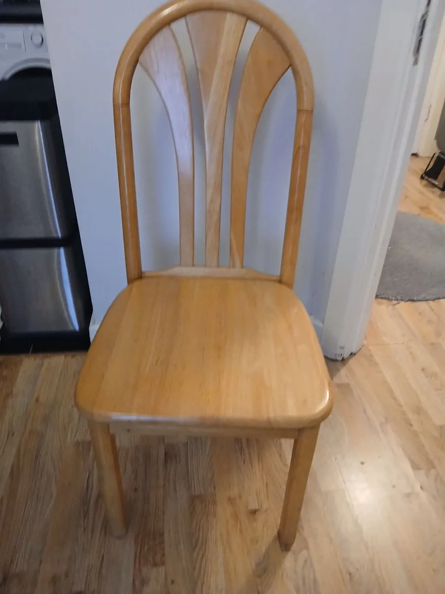 Kitchen table and four chairs - Image 3