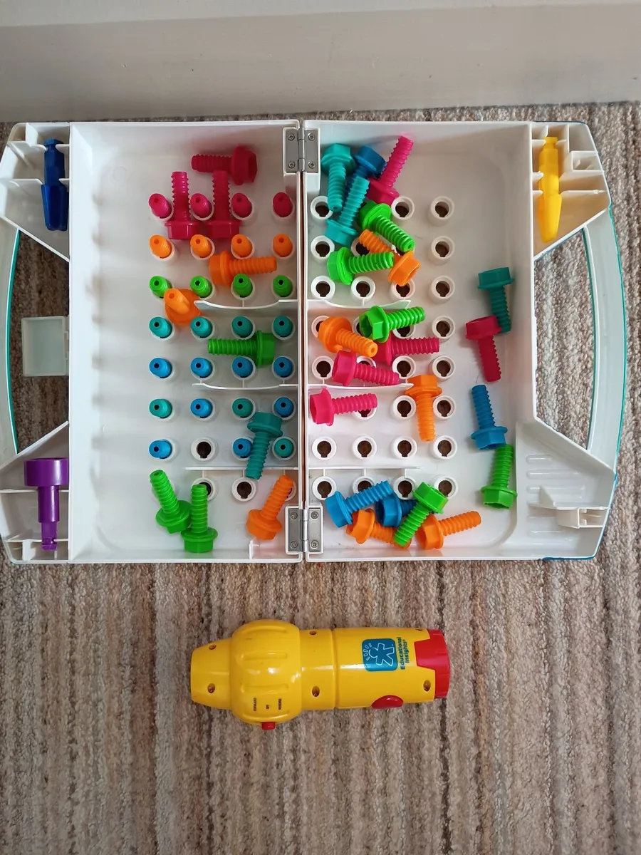 Battery Operated Screwdriver Set - Image 4