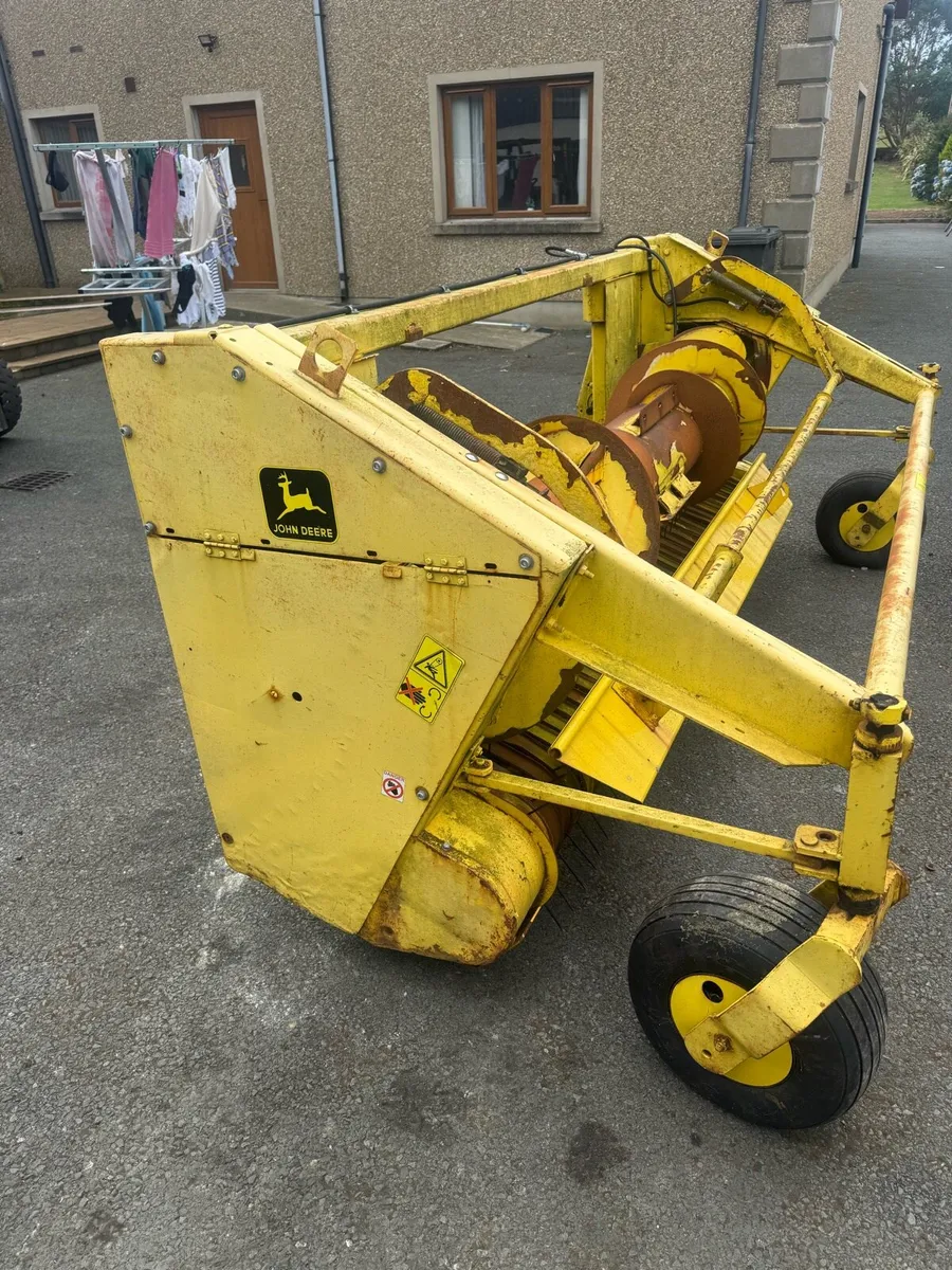John Deere 630A pickup - Image 1