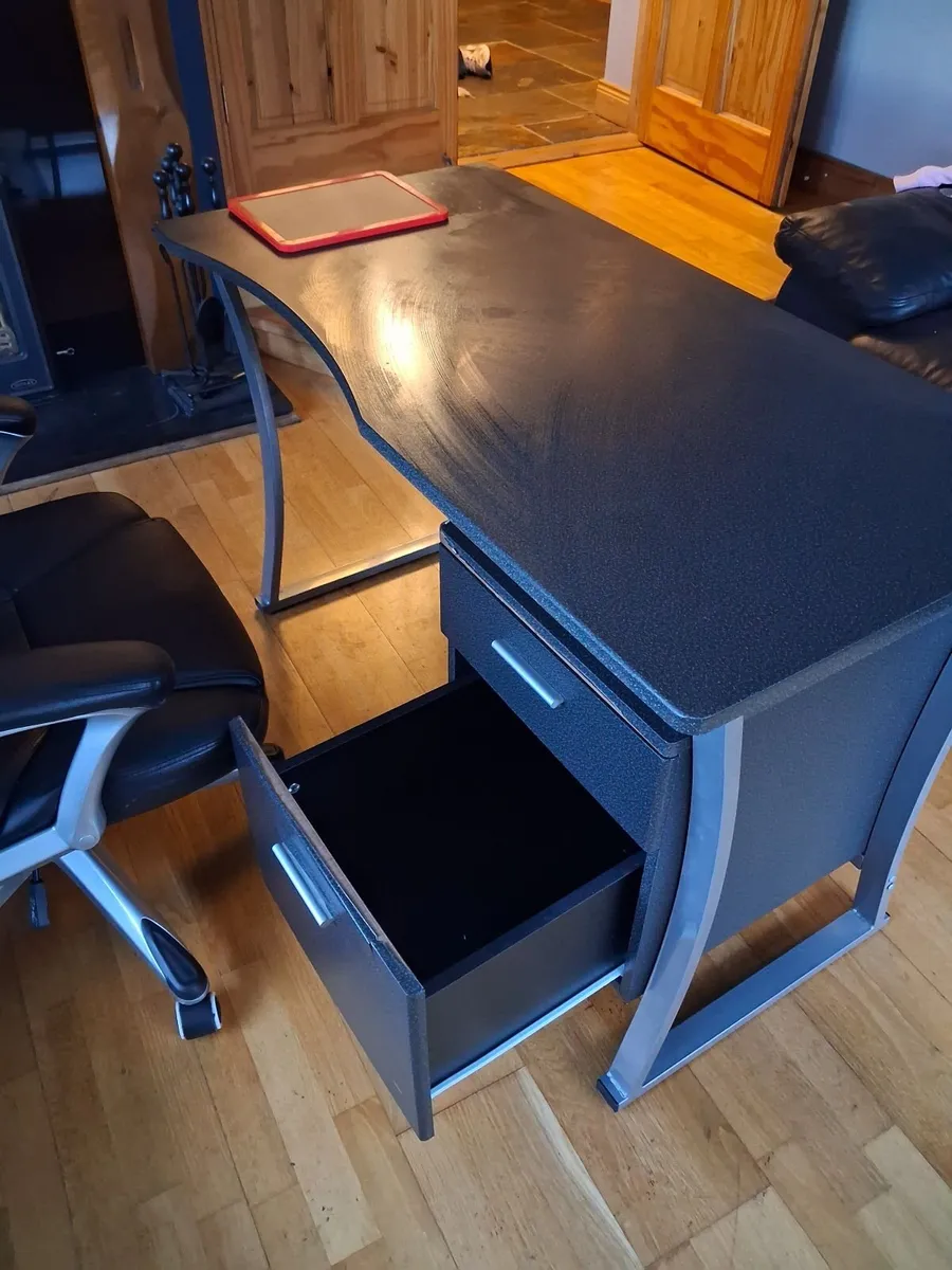 Study/Computer desk