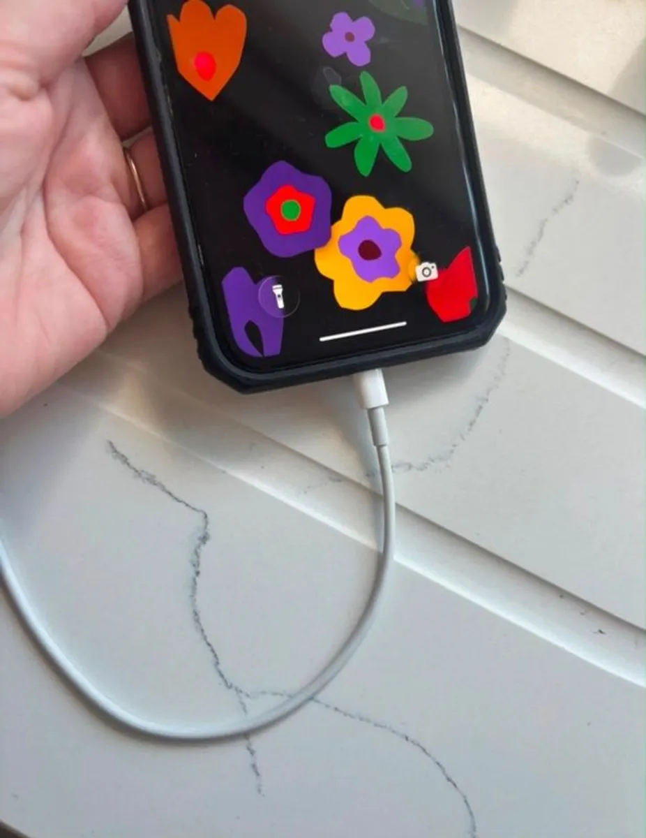 IPhone 11 - Image 2