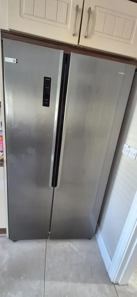 American fridge freezer - Image 1