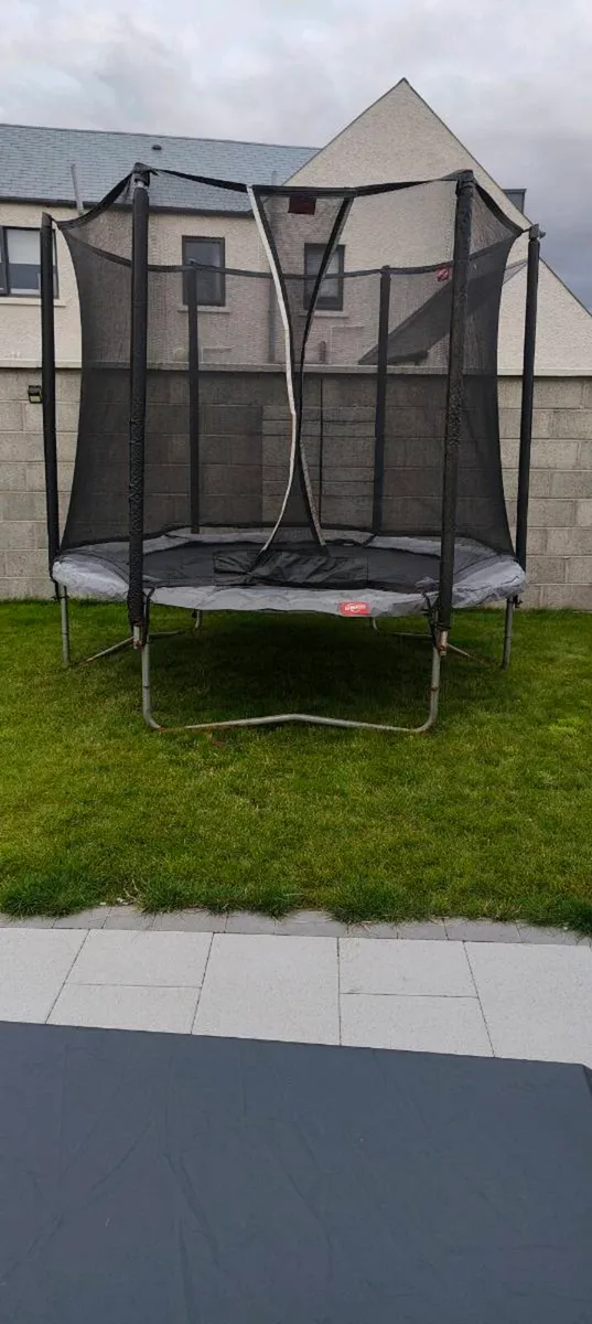 Berg Trampoline - Image 1