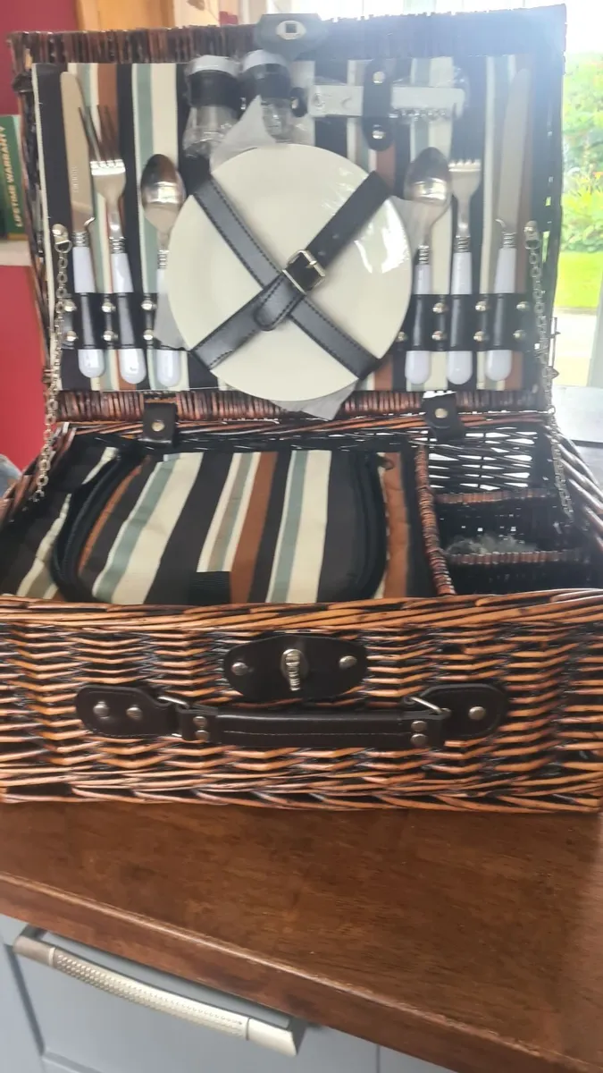 Picnic basket - Image 3