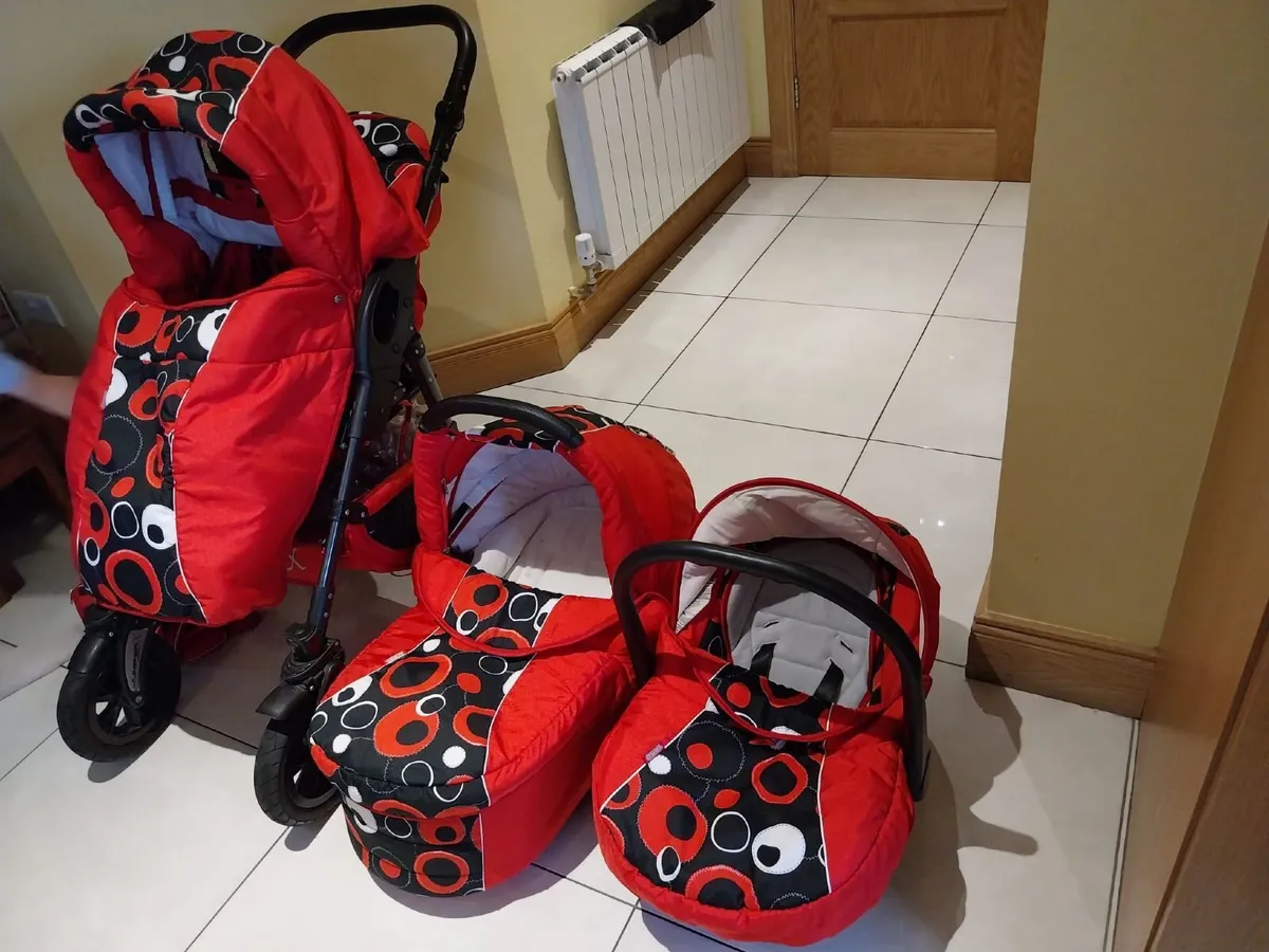 3 in one pram, pushchair, carseat - Image 4