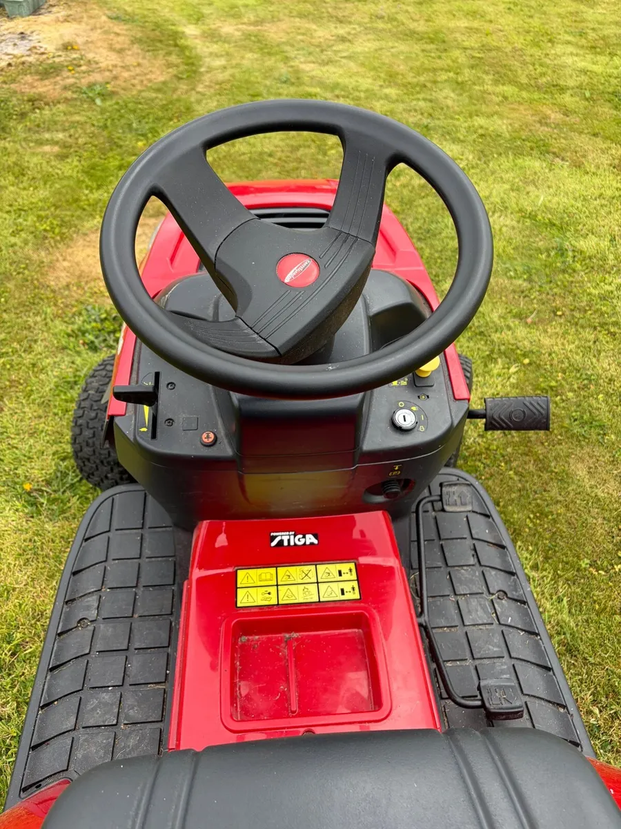 Ride on lawnmower - Image 3