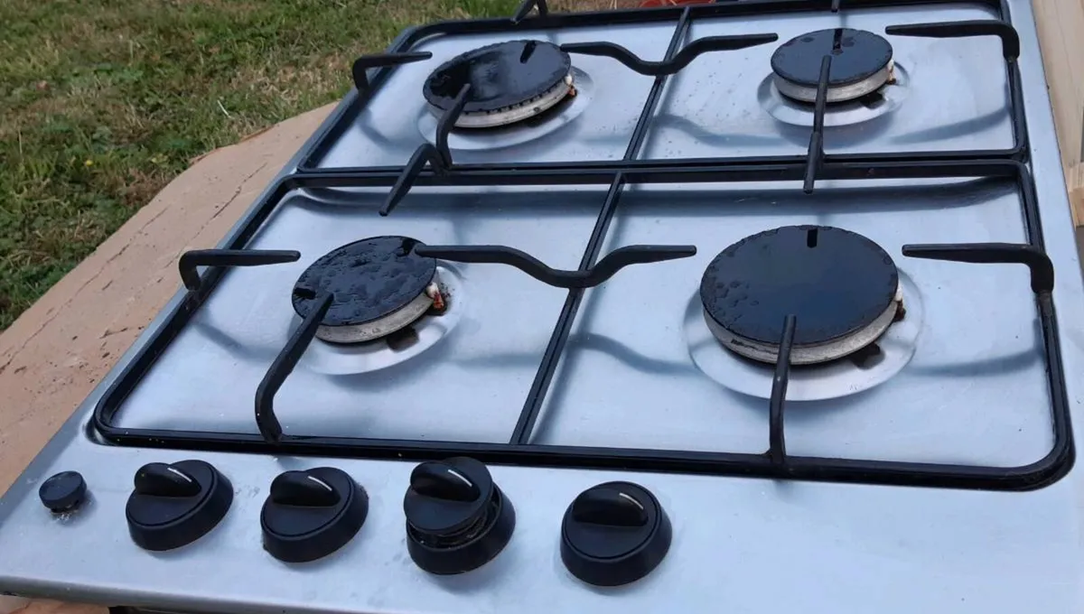 Stainless Steel Gas Hob - Image 3