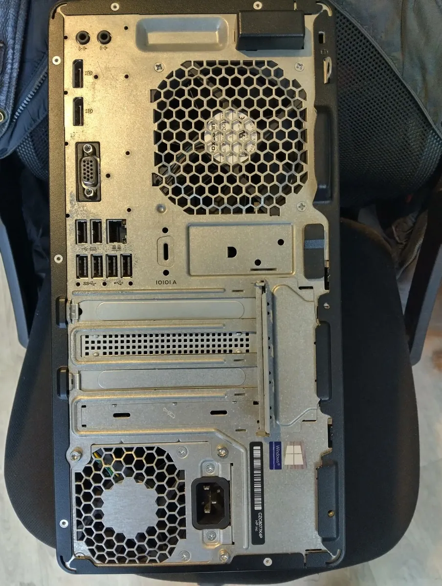 HP ProDesk 600 G3 MT (i5 6th Gen) PC System - Image 3