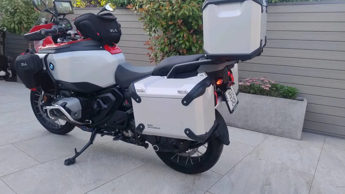 2025 R1300GSA ASA blind spot adaptive cruise & HT - Image 3