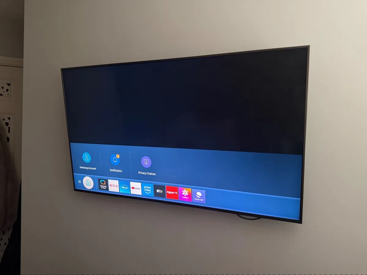 Samsung 50" Smart 4K TV - Image 1