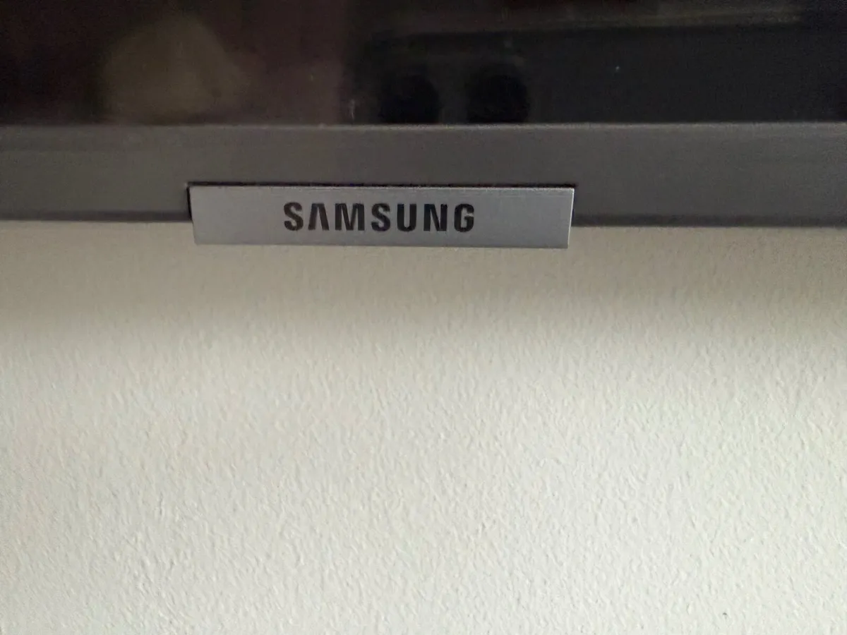 Samsung 50" Smart 4K TV - Image 3