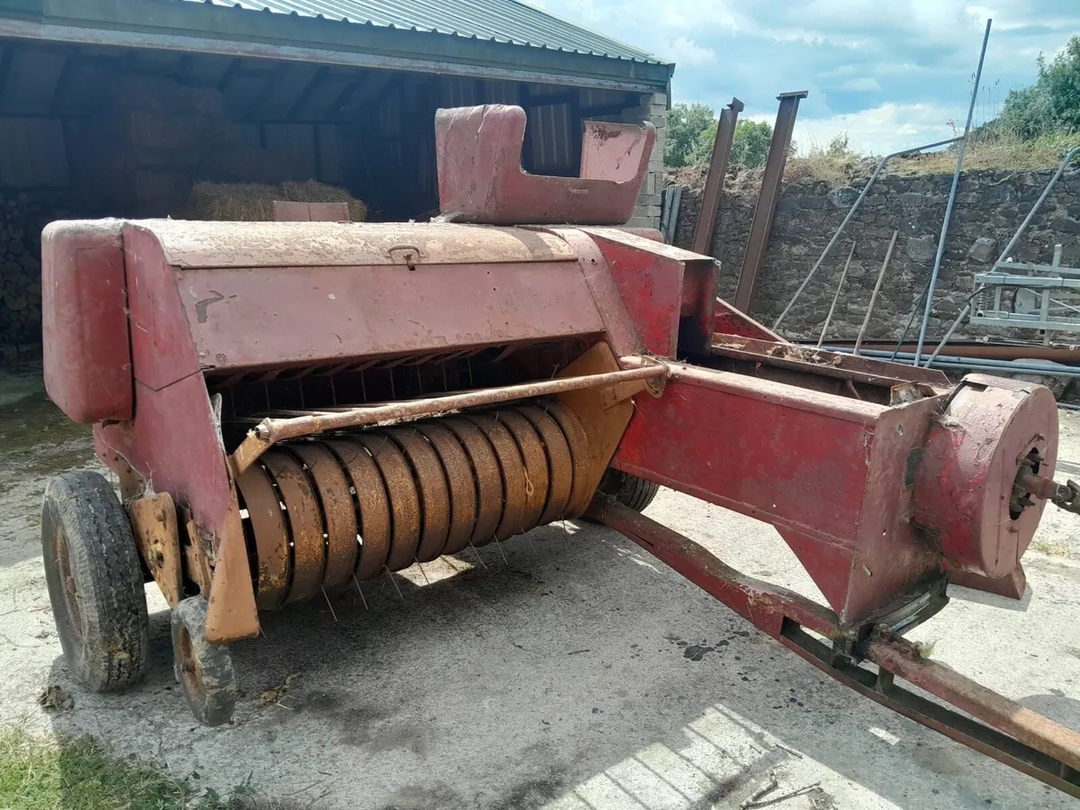 New Holland S268 Baler - Image 2
