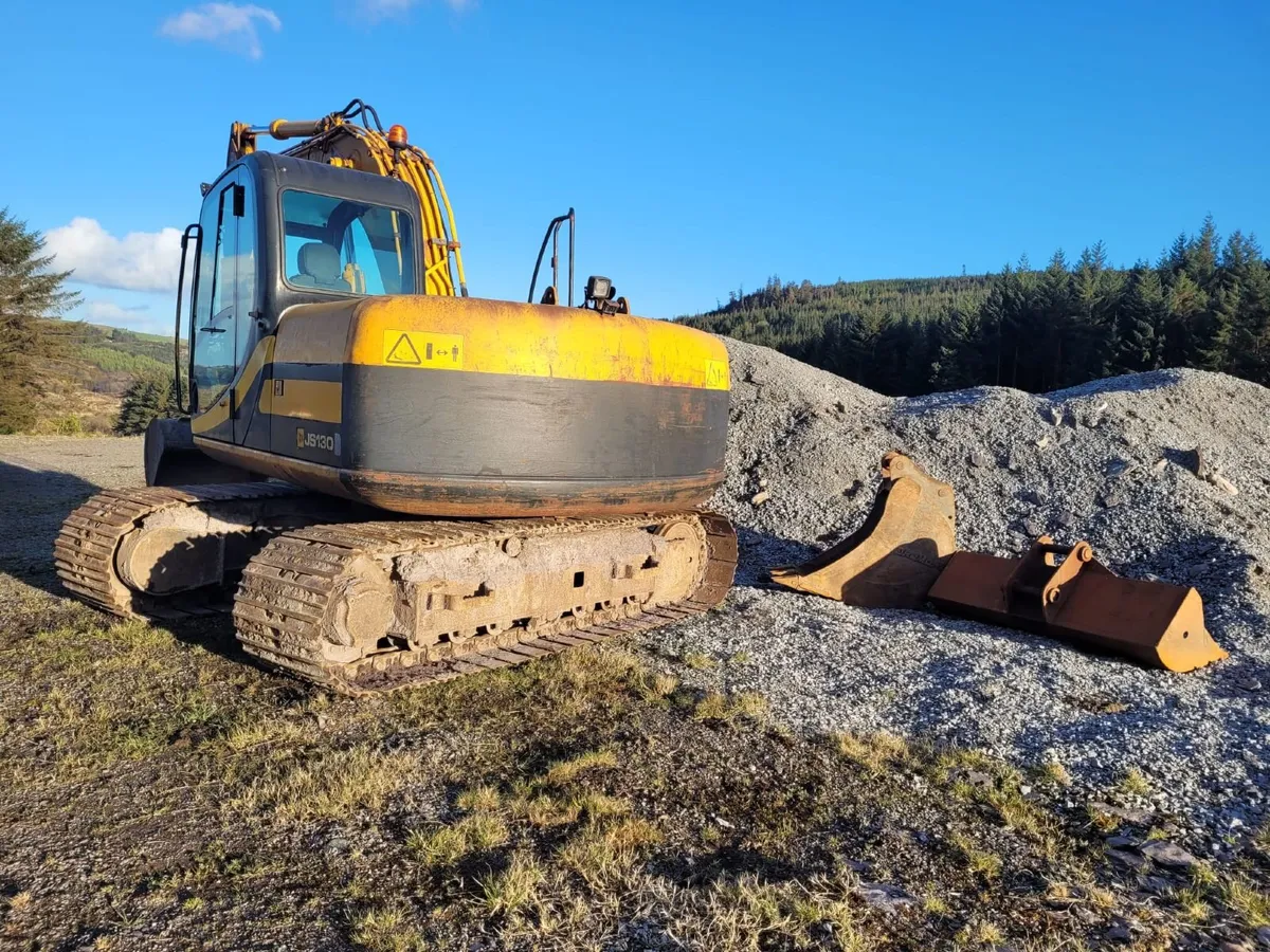 JCB JS 130 - Image 2