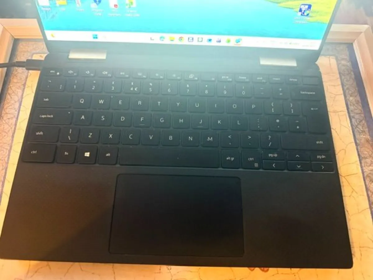 Dell XPS 13 93210 2-in-1 & Pen - Image 3