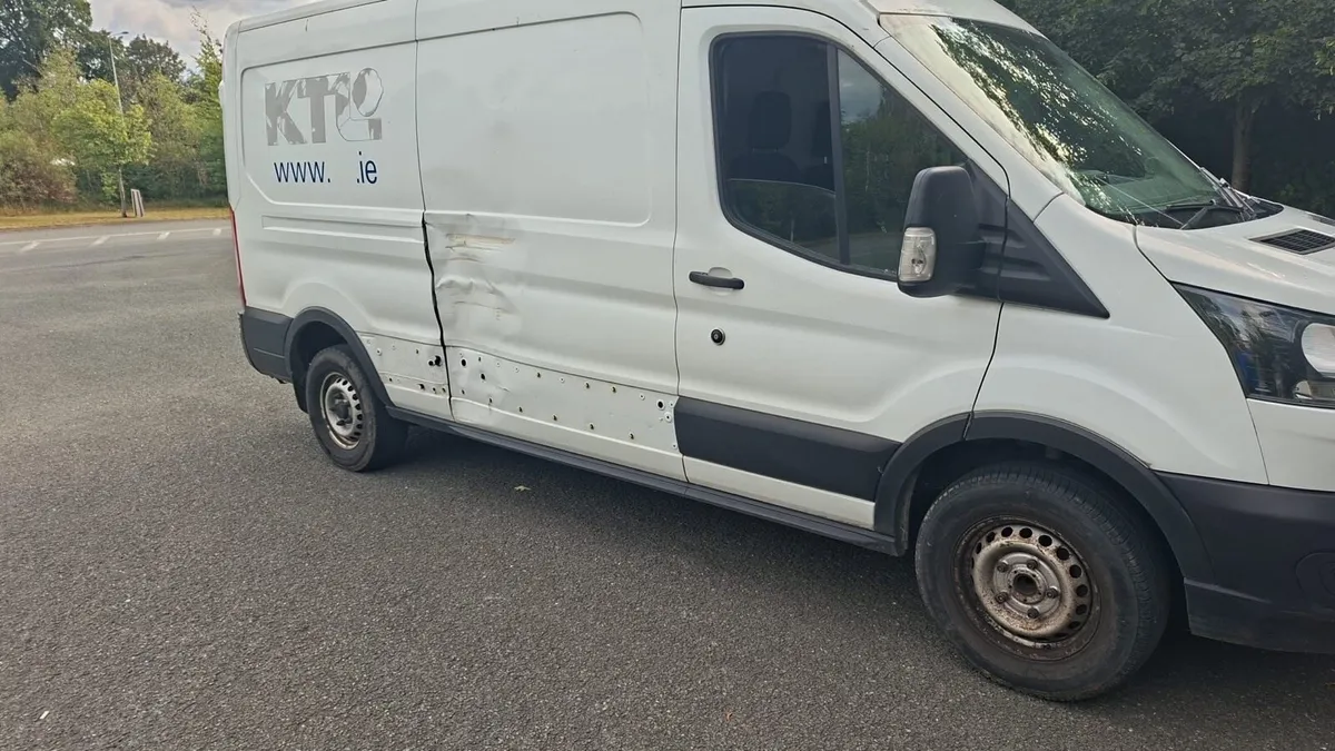Ford transit 212 - Image 1