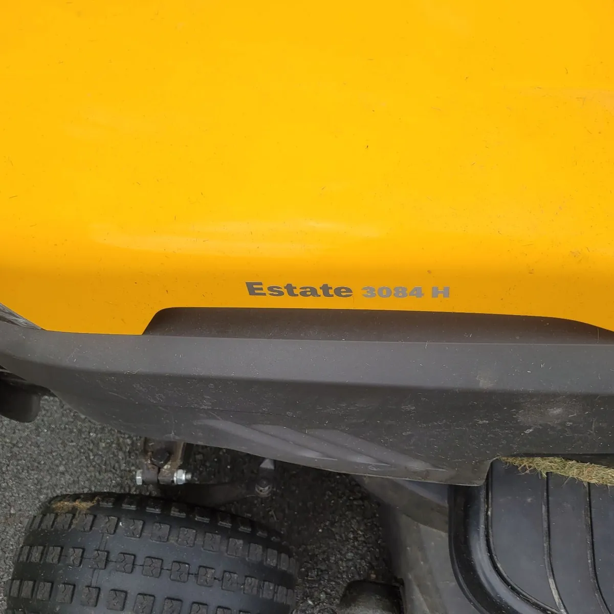 Stiga 3084H Estate Lawnmower - Image 4