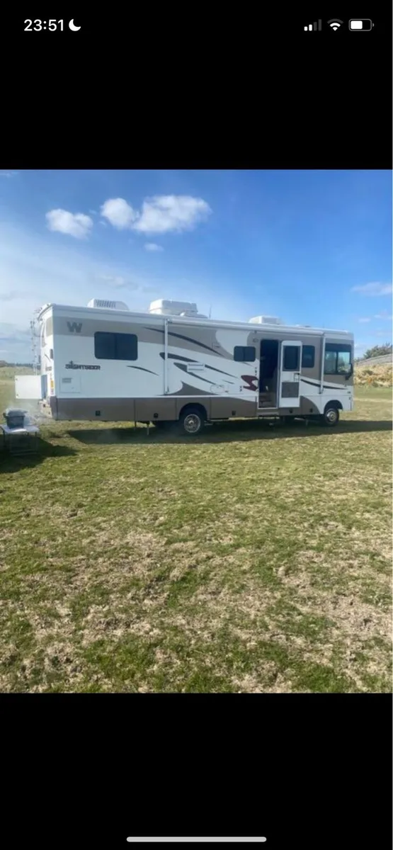Winnebago sightseer 33T - Image 1