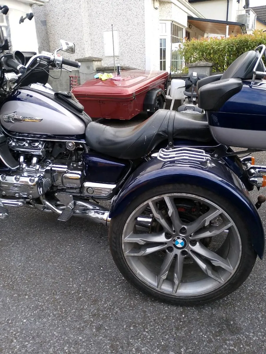 Motorbike - Image 4