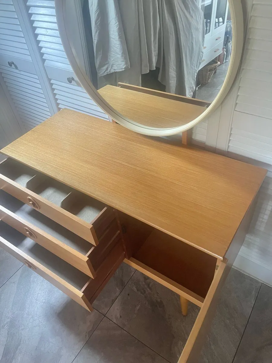 Mid century dressing table - Image 4