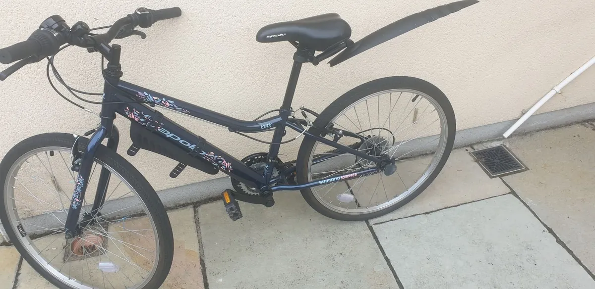 Apollo Kinx Junior Hybrid Bike - 24" Wheel - Image 2
