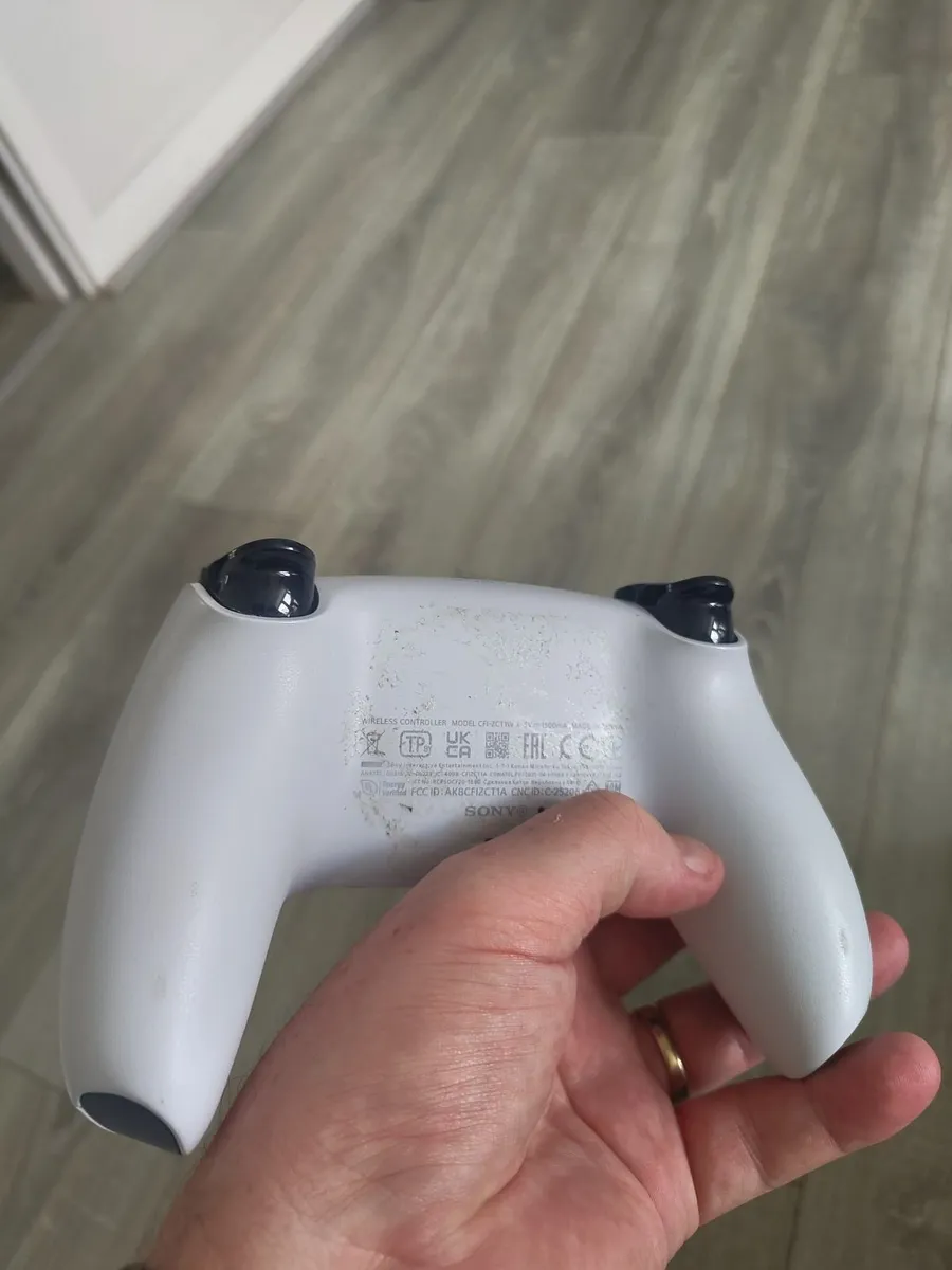 Playstation 5 controller - Image 4