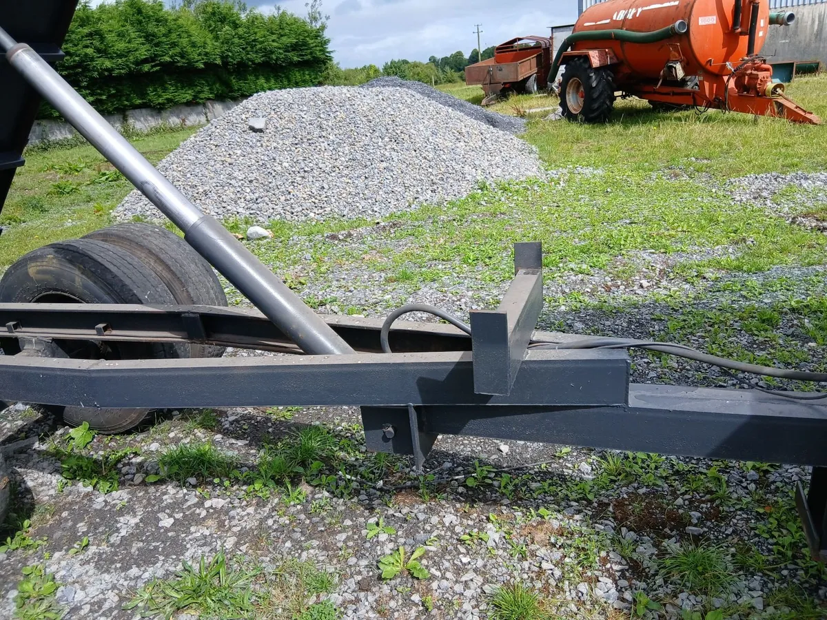 Tipping Trailer - Image 3