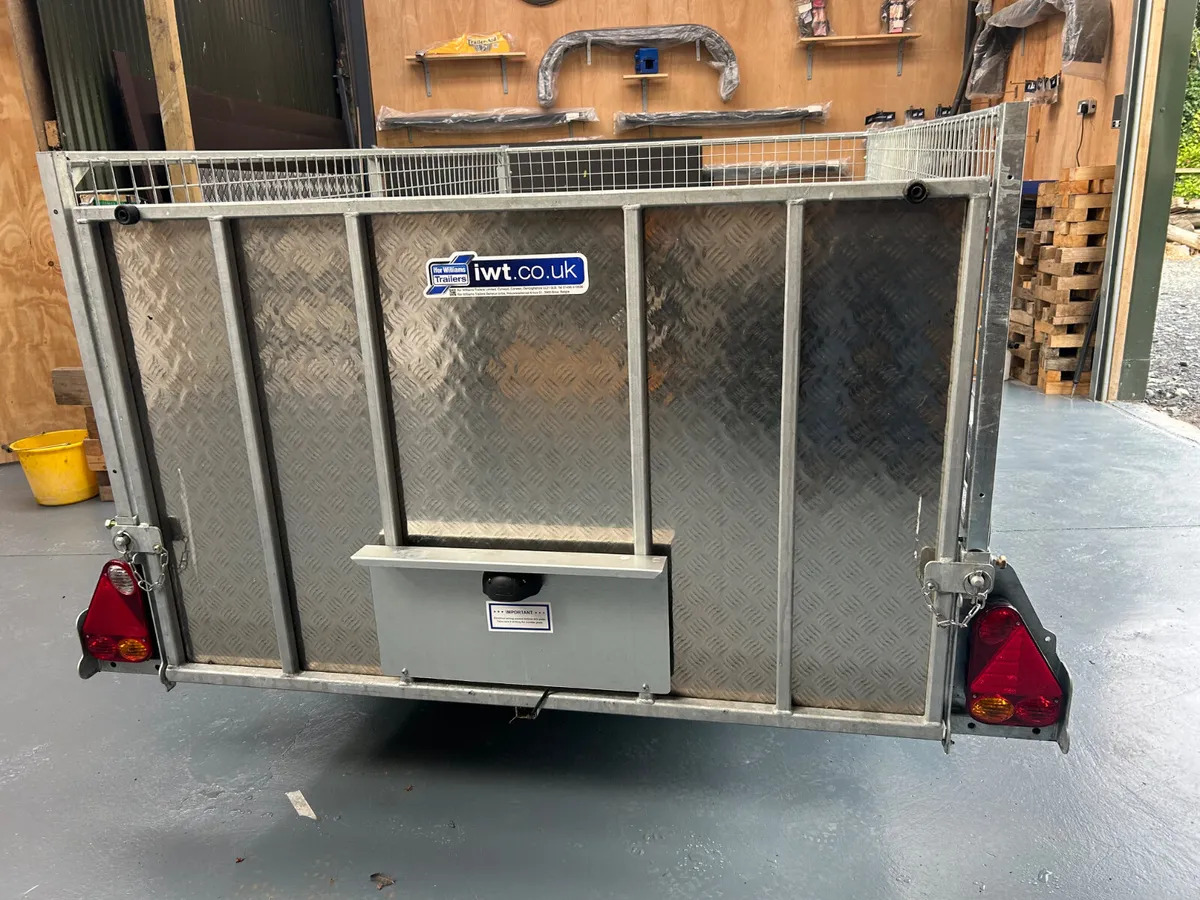 New Ifor Williams 8x5 P8e with Mesh and Ramp - Image 3