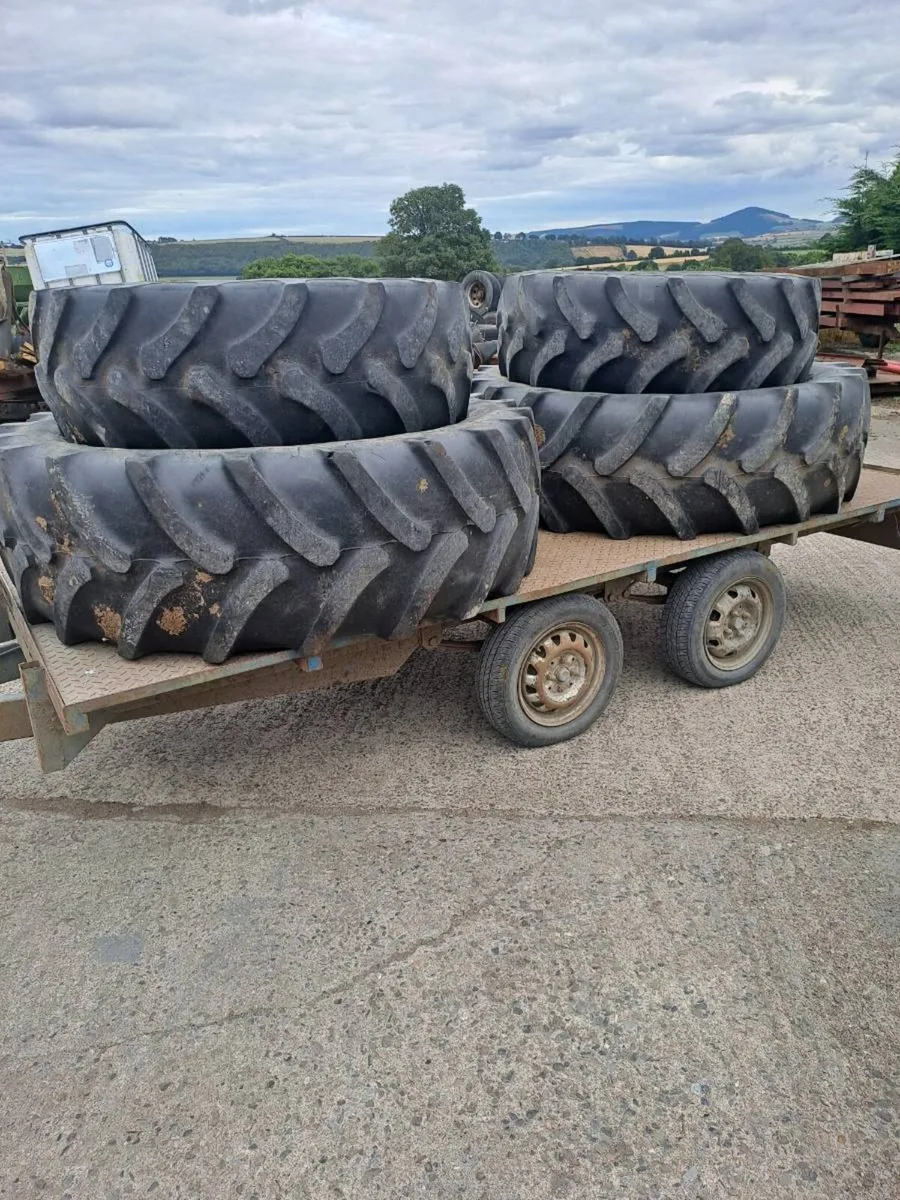Tractor tyres - Image 1