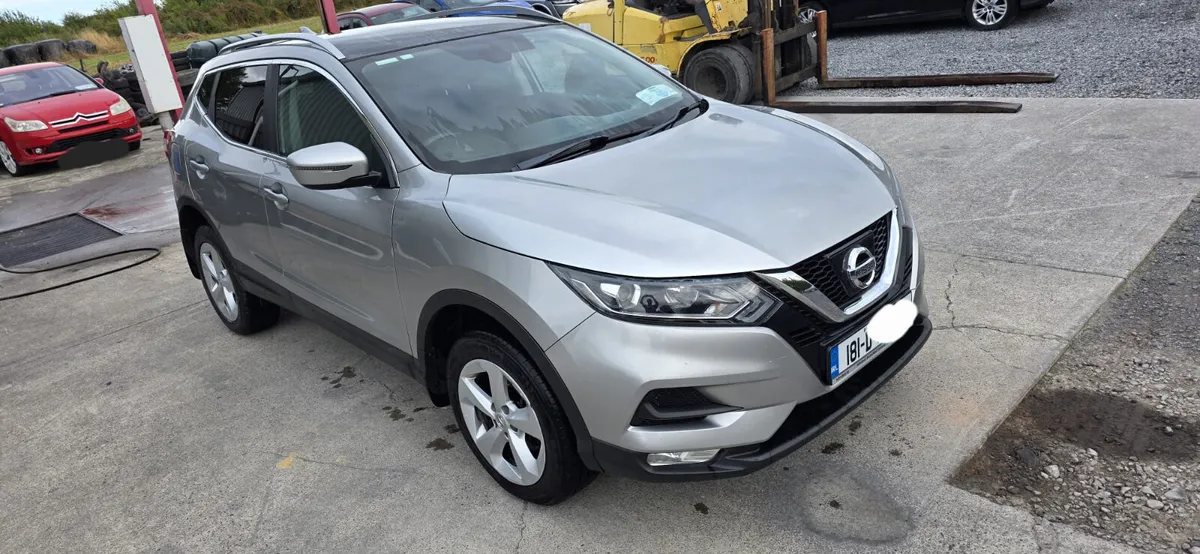 181 NISSAN QASHQAI AUTO - Image 3
