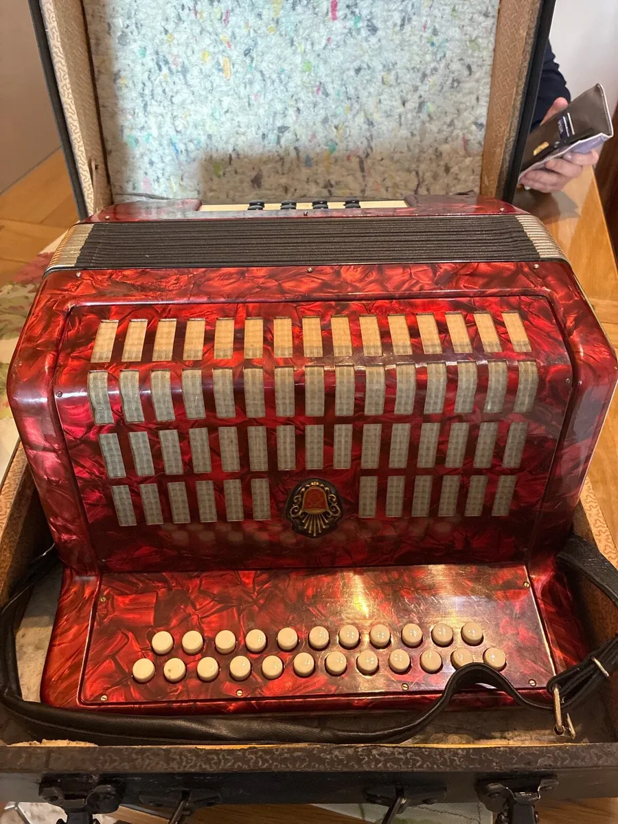 Weltmeister button accordion - Image 1