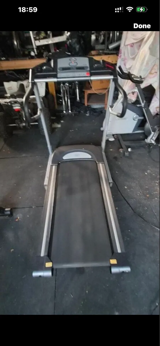 HORIZON FOLDABLE TREADMILL - Image 1